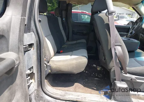 2011 Chevrolet Silverado 1500 Ls z USA, uszkodzony, nr VIN 1GCRKREA6BZ342042